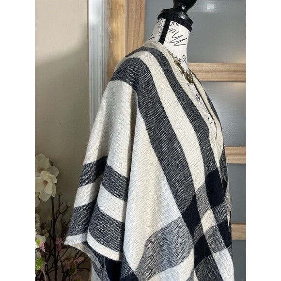 Banana Republic Shrug Shawl Wrap Sweater Cardigan Plaid Western Fringe One Size - Picture 5 of 7